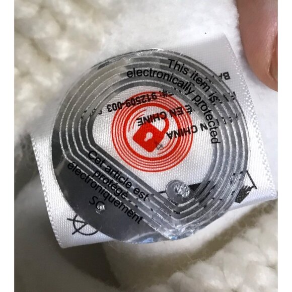 Ripzone Youth White Knit Beanie With Double Pom Poms - Picture 8 of 11